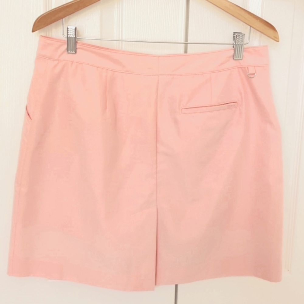 Izod XFG golf skort - Picture 2 of 7